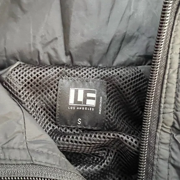 Cropped Windbreaker from LF - Picture 4 of 12